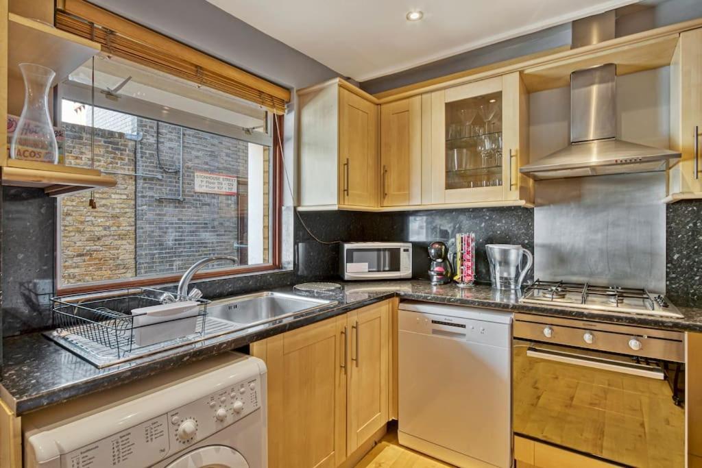 Lovely 3-Bed Clapham Common 런던 외부 사진