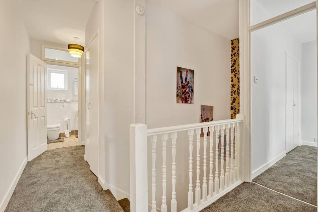 Lovely 3-Bed Clapham Common 런던 외부 사진